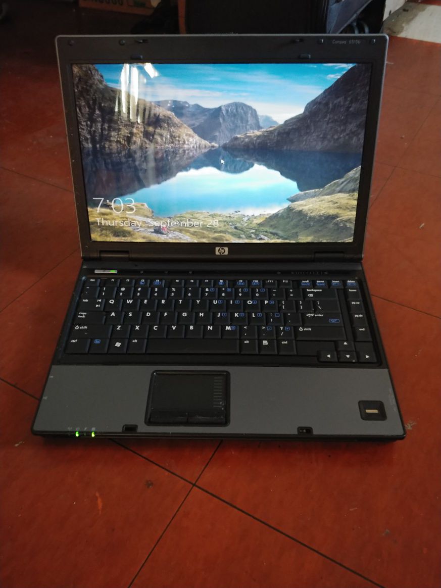 HP Laptop - Windows 10, dual-core, 120gb hdd, 2gb ram, DVD, WiFi, includes charger