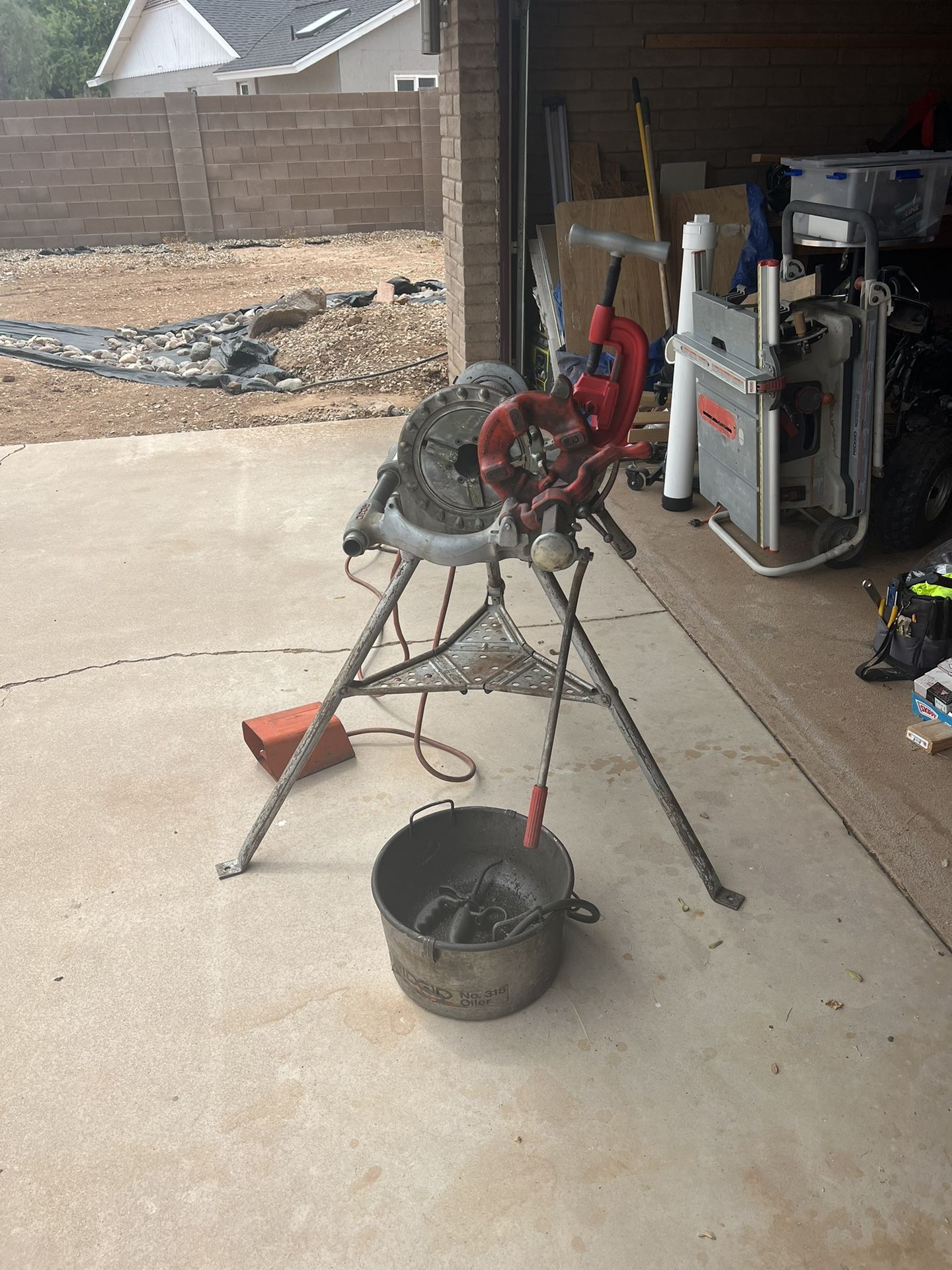 Ridgid 300 threader for sale deals