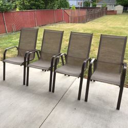 4 Patio Chairs Stackable 