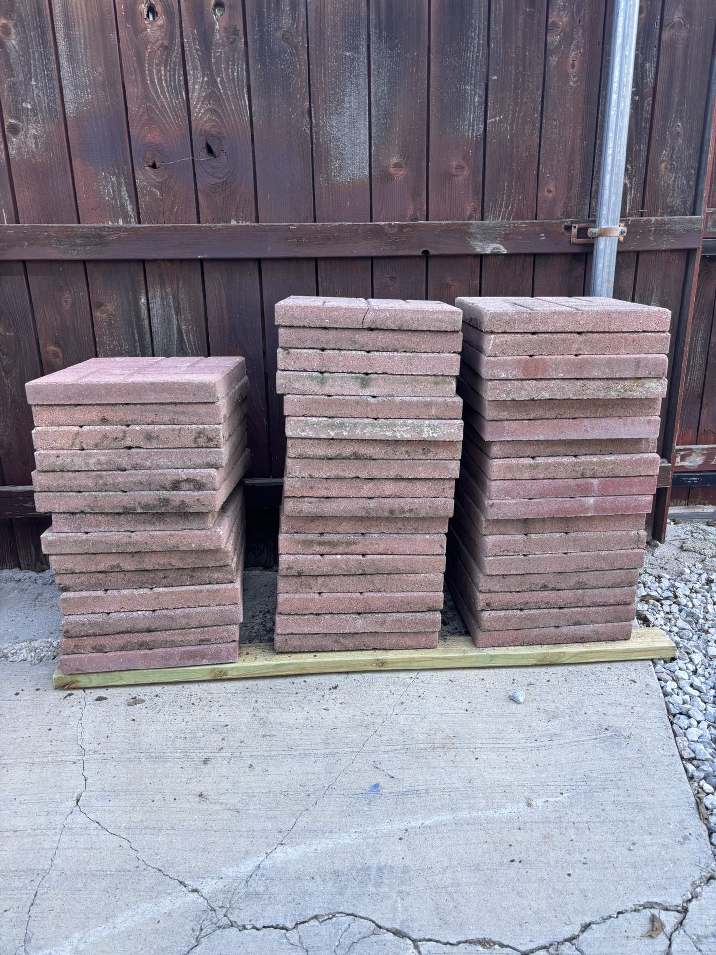 48 Concrete Step Stones 16x16 - River Red (Pavers