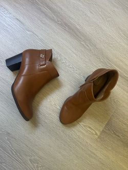 Ladies Boots