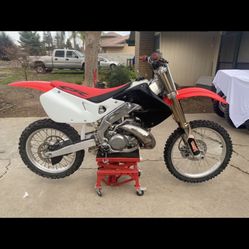 1997 Honda CR250R With Title