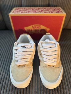 Vans Low-Top Suede Sneakers
