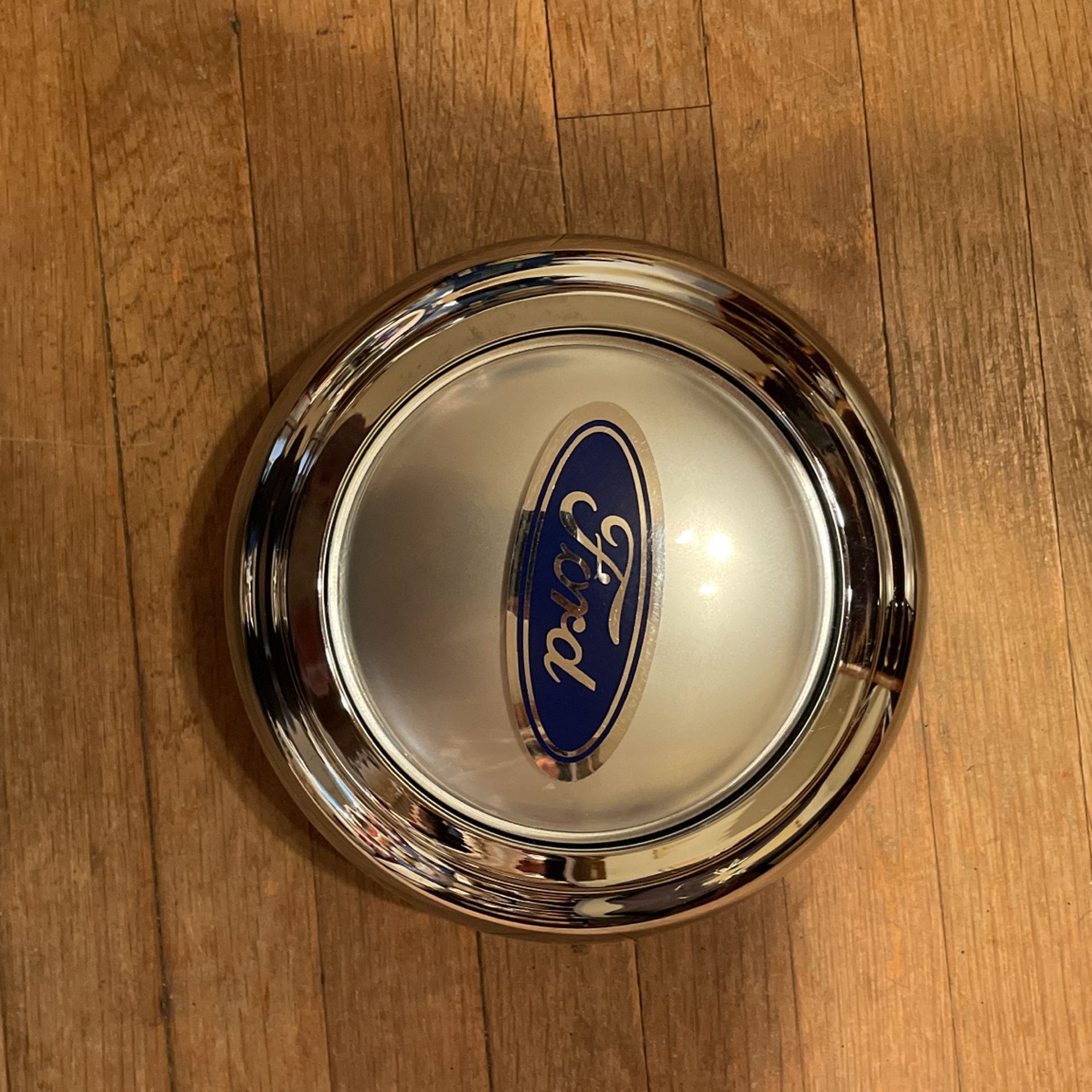 Crown Victoria hubcaps