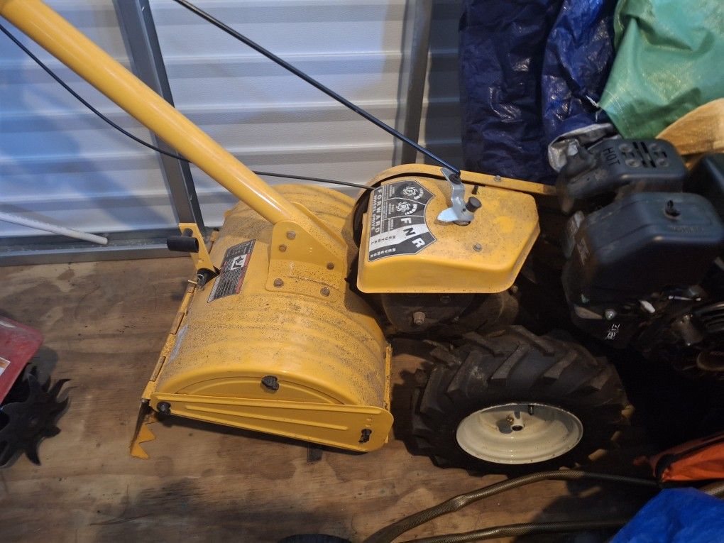 Club Cadet RT 85 Tiller & Small Tiller