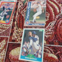 Greg Maddux Baseball Cards Lot 