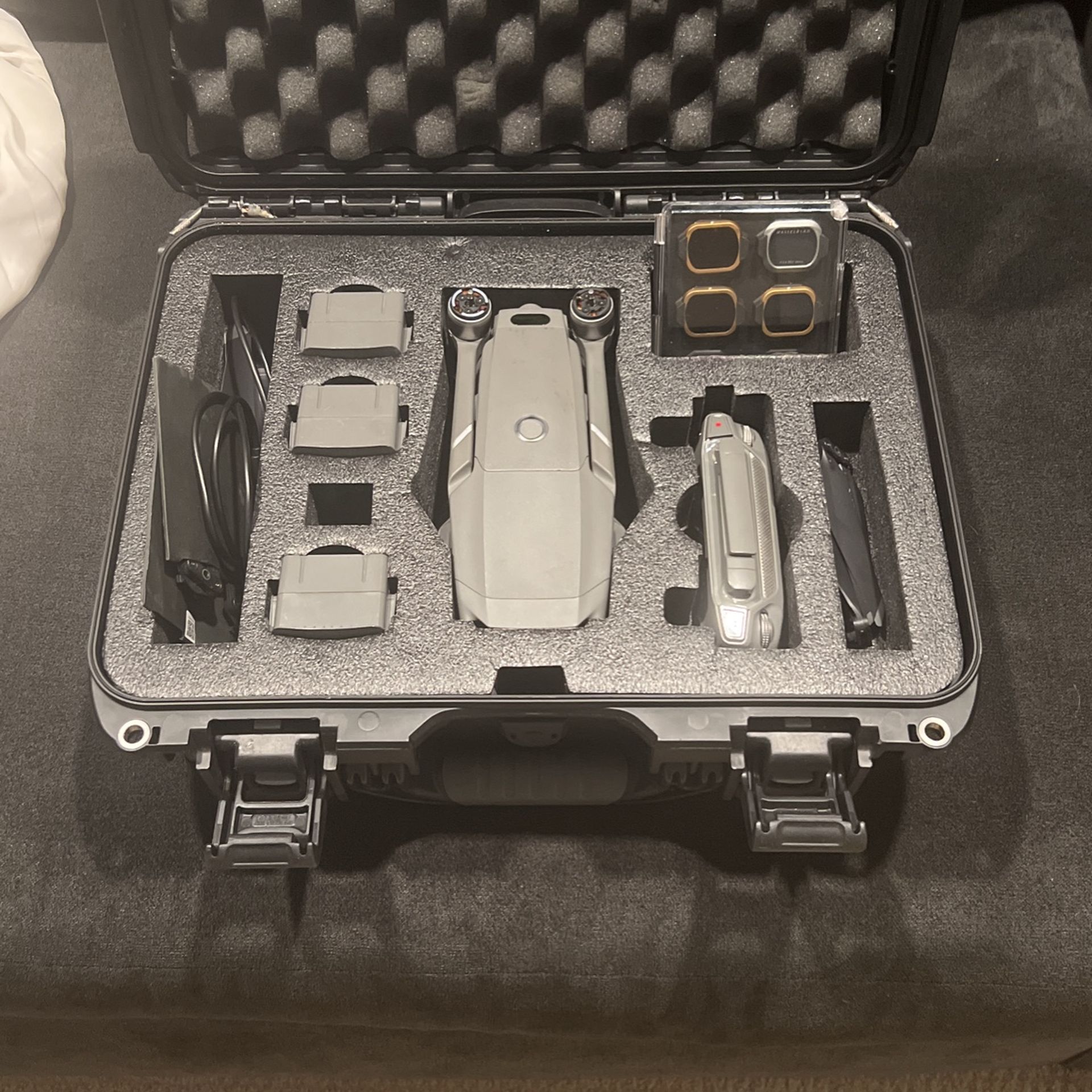 DJI Mavic 2 + Travel Case + Accessories