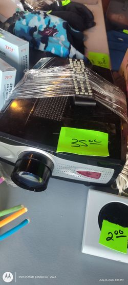 Projector with remote work perfect no issue $35