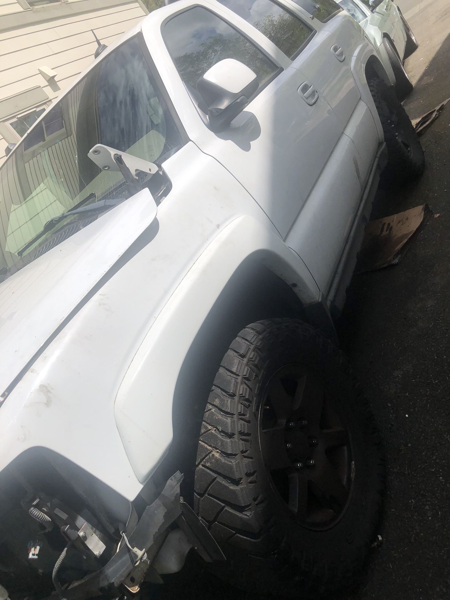 2005 Chevy Tahoe Z71 Part Out