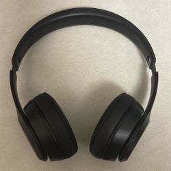 Beats Solo 3 - Repairable