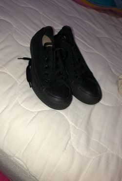 Black converse