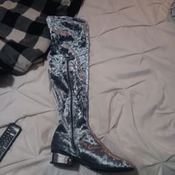 BAMBOO STARDOM THIGH HIGH BOOTS  SIZE 9