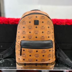 🤎🤎 Cognac MCM Small Stark Backpack🤎🤎