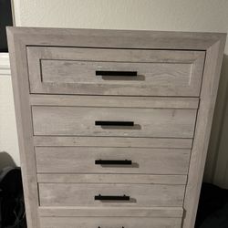 Dresser 5 Drawers