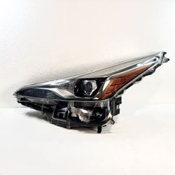 2019 - 2022 TOYOTA PRIUS LH DRIVER SIDE HEADLIGHT OEM