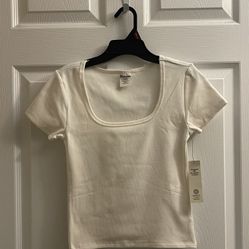 Brand New Winter White/Black Ribbed Tops Sizes S & M Juniors $4.00 Each 