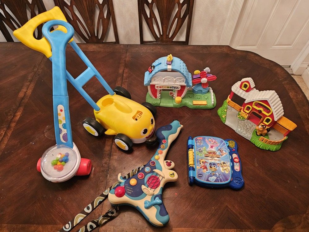 Toys.  All Of Them For $7, All In Good Condition Do Need Batteries 