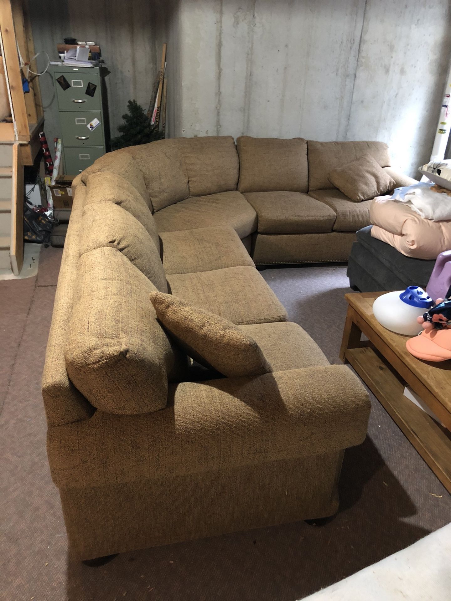 3 piece sectional couch with pullout king bed