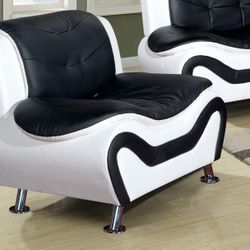 Chair Black/White 👍FREE FINANCING AVAILABLE❗NO CREDIT CHECK❗ 