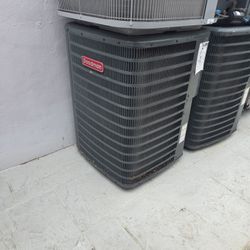 Goodman Ac Condenser Air Conditioning Like New 2.5 Tons 