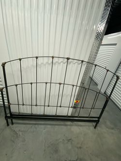 King size iron bed