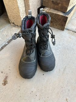 North face snow boots, Youth Size 5