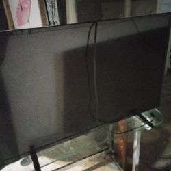 Insignia HDMI Tv 40"