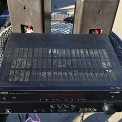 Yamaha Receiver RX-V467 