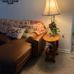Wooden End Table with Lamp