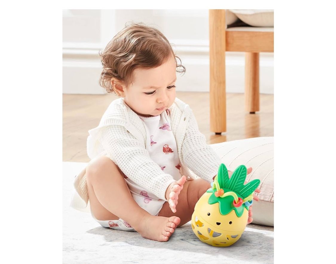 infant rattle & teether