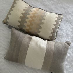 Madura Taupe Indoor/Outdoor Accent Pillow 4 pieces
