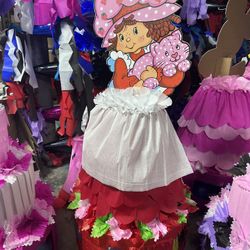 Classic Strawberry Shortcake Dress Style Pinata With Balls
