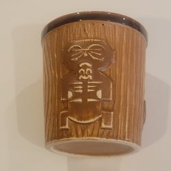 Vtg Harvey's Lake Tahoe Tiki Bar Bucket Cocktail Coffee Mug Otagiri 
Woodgrain . 4.5" tall. Pre-owned, very good shape, no chips or cracks.  
Weight 1