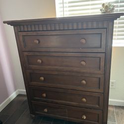 Dresser For Sale 