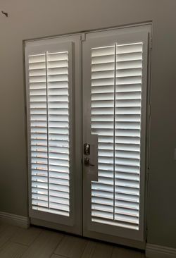 Wood Shutters (FREE ESTIMATES & SAME DAY PRICING)- Plantation, Custom, Interior, Window Treatments/Coverings. Persianas de Madera. Se Habla Espanol.