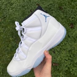 Jordan 11 Legend Blue