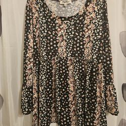 Floral Design Babydoll Top With bell Sleeves Plus Size 1XL 