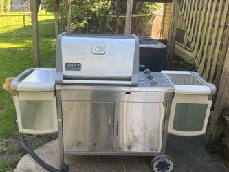 Weber Genesis Platinum Gas Grill – Stainless Steel – 3 Burner