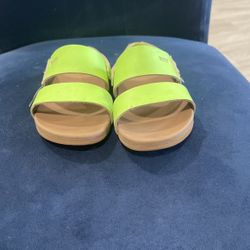 Reef Sandals Size 8