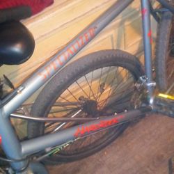 Specialize Hard Rock 26-in Bike