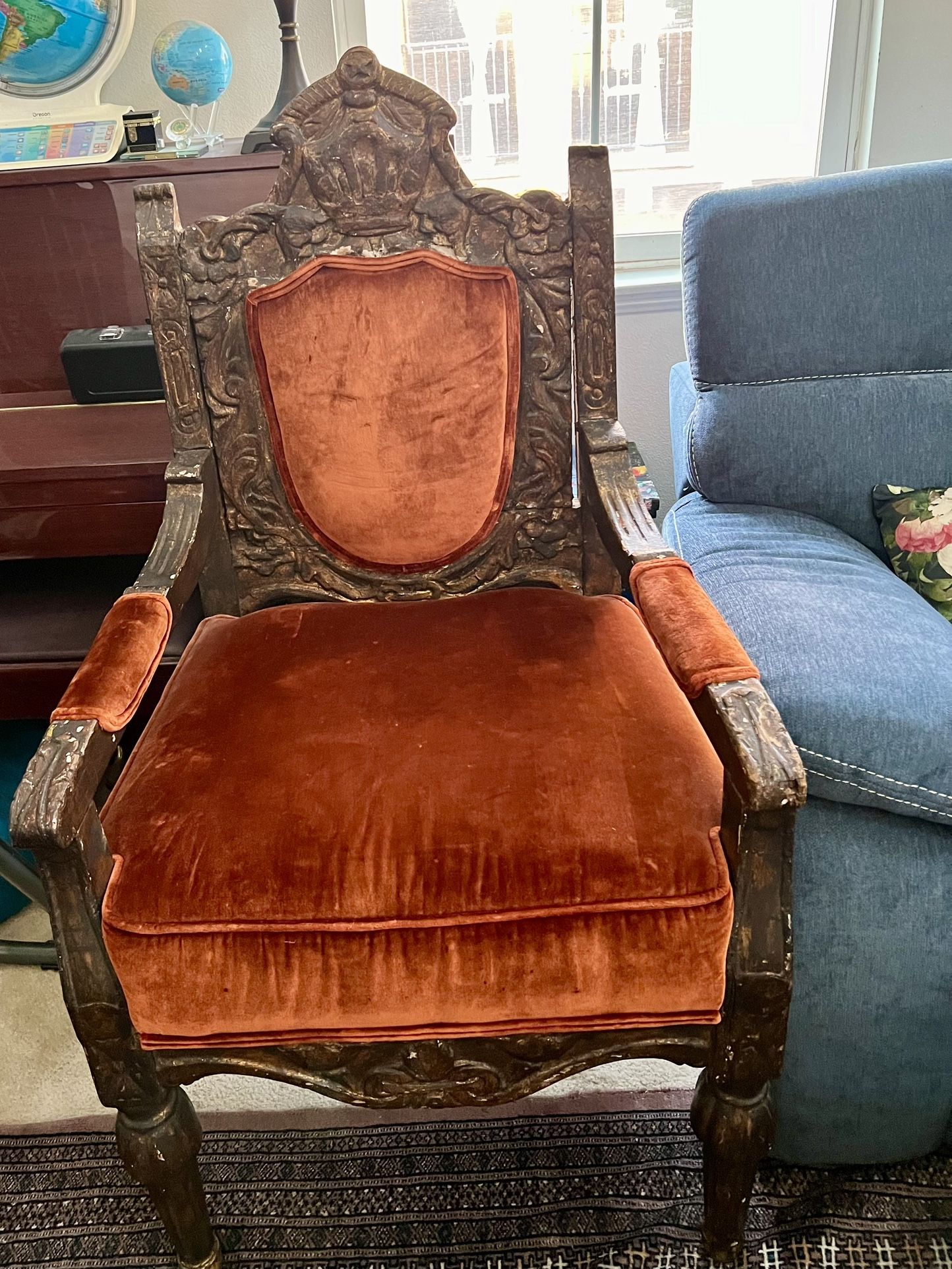 🎅 Oversized Velvet Chair for Sale 🎅