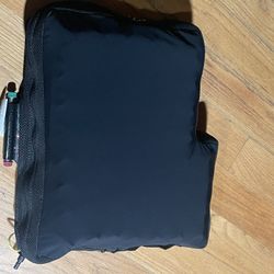 Small ROHO CUSHION NEW $288 OR MAKE AN OFFER 