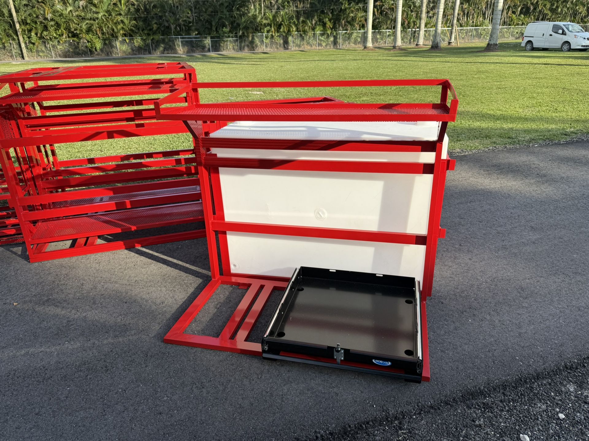 Carwash Mobile Rack And Tank 100gl