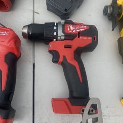Milwaukee Taladro