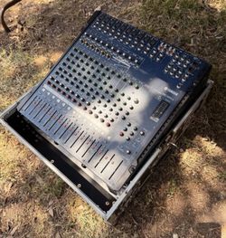 Yamaha MG166CX Mixing Board Console