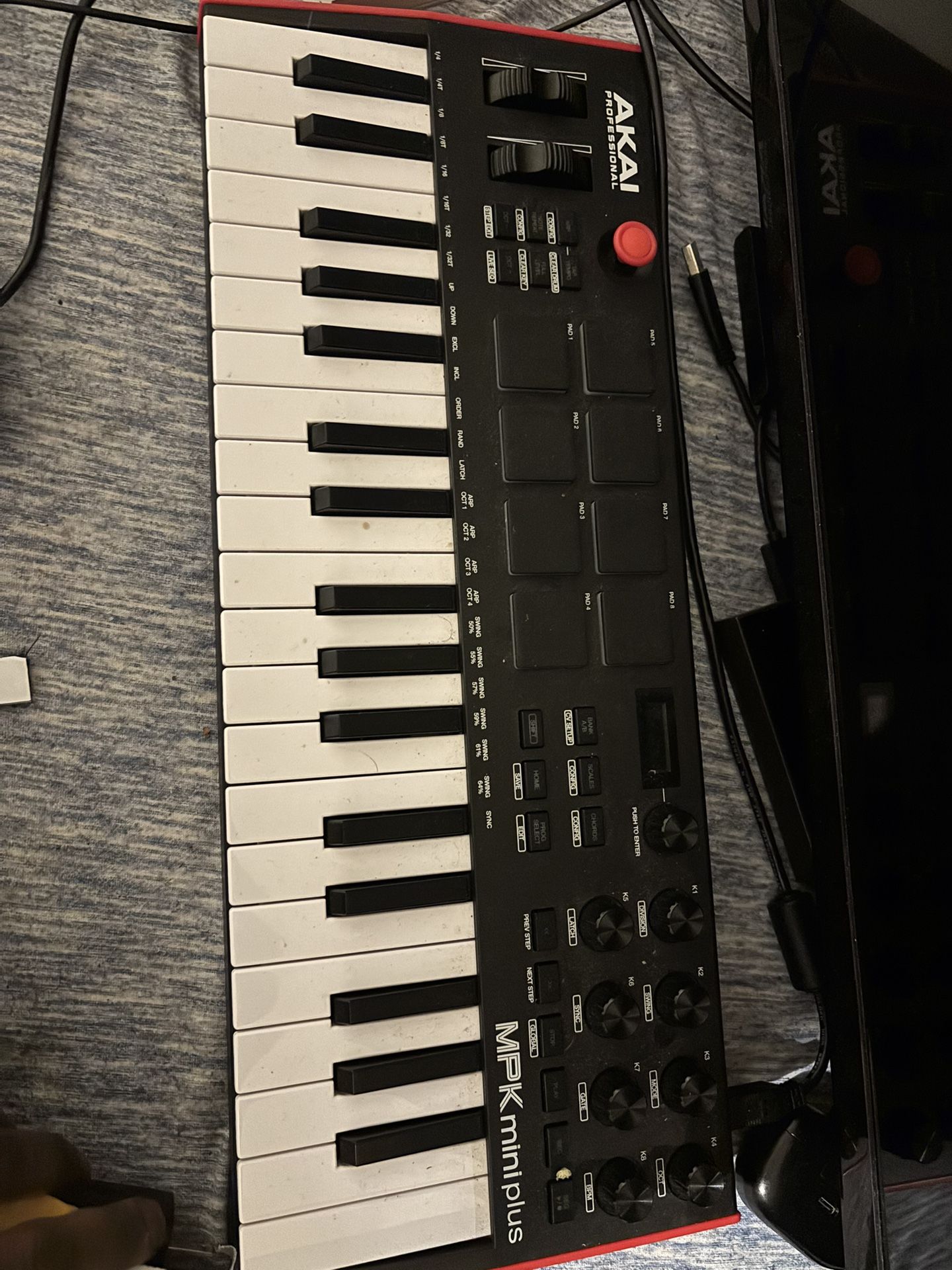 Akai Mpk Mini Plus Midi Keyboard