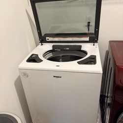 Washer wifi self dispensing.