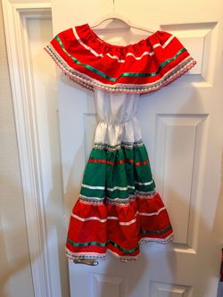 Traditional Mexican Folklorico Dress