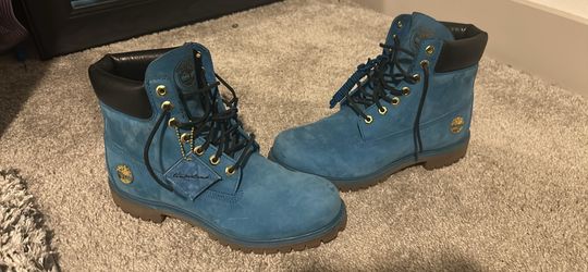 Teal timberlands