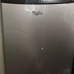Whirlpool Mini fridge For Sale